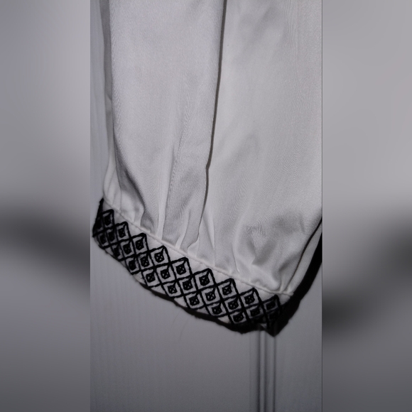 Elizabeth James Women's Pheasant Blouse - Picture 7 of 12